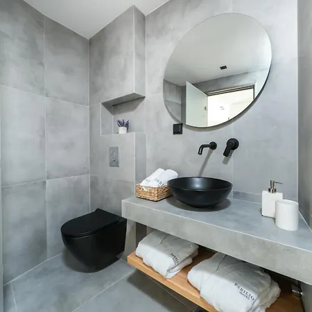 Solere Apartments דירה