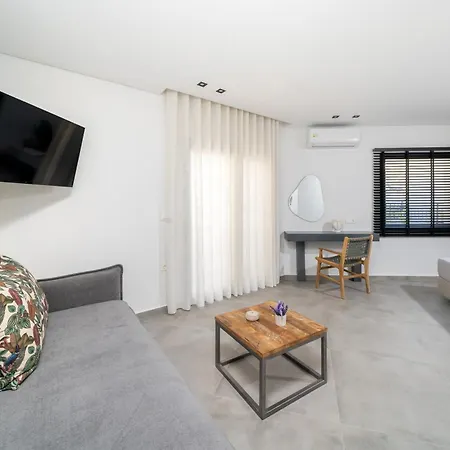 דירה Solere Apartments